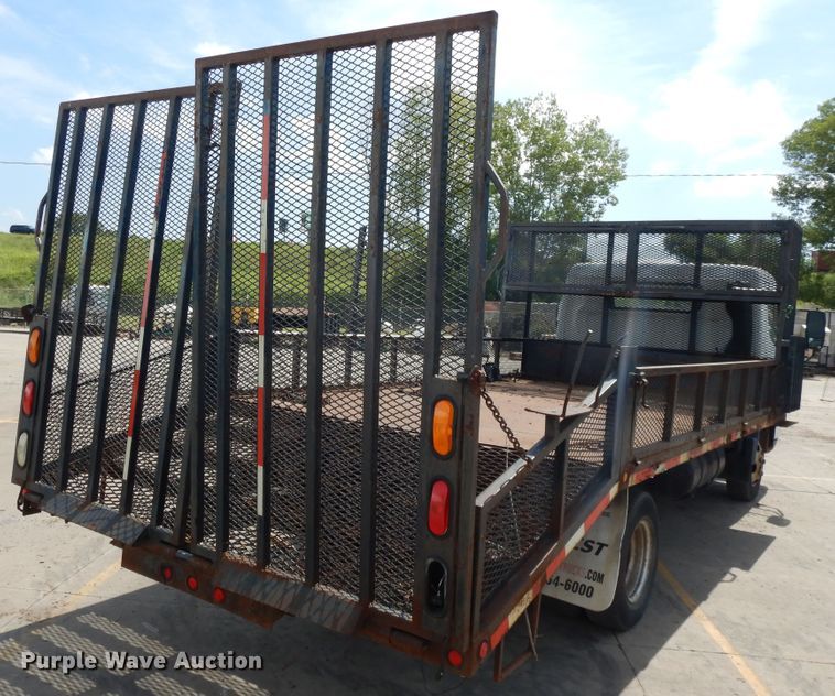 image for item DJ3471 2007 Mitsubishi Fuso FE  flatbed truck