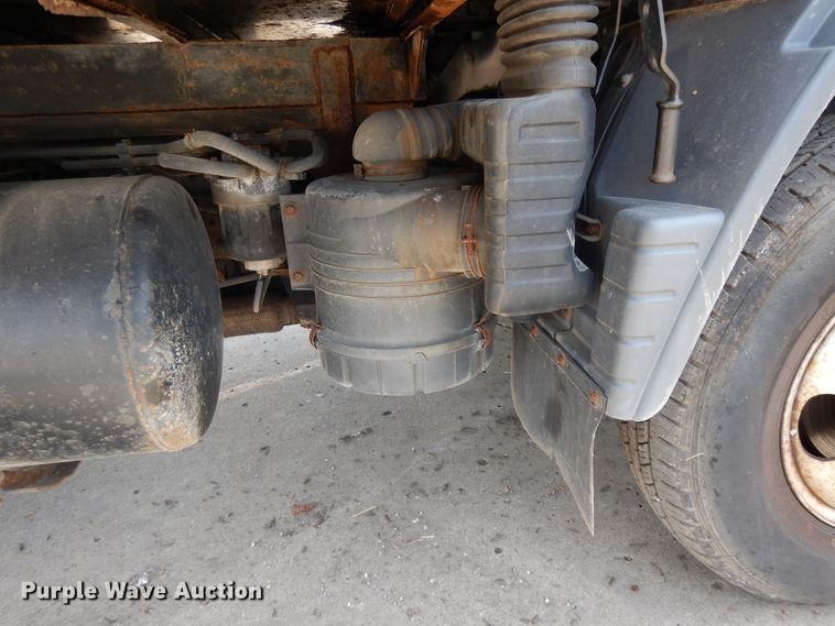 image for item DJ3471 2007 Mitsubishi Fuso FE  flatbed truck