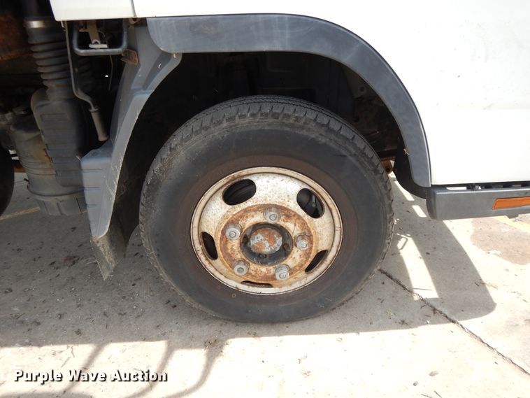 image for item DJ3471 2007 Mitsubishi Fuso FE  flatbed truck