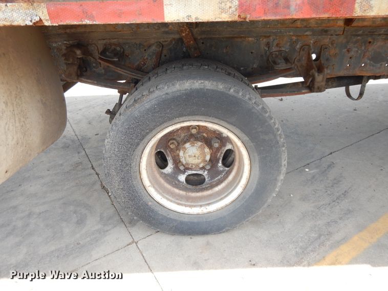 image for item DJ3471 2007 Mitsubishi Fuso FE  flatbed truck