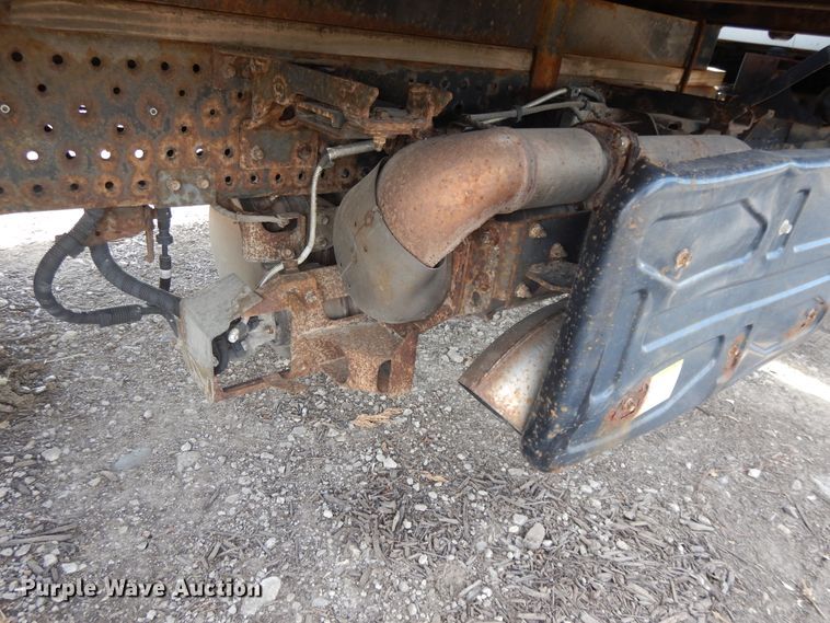 image for item DJ3474 2011 Isuzu NPR  flatbed truck