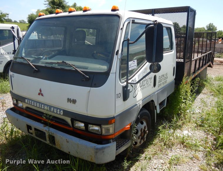 image for item DJ3475 2002 Mitsubishi Fuso FE  flatbed truck