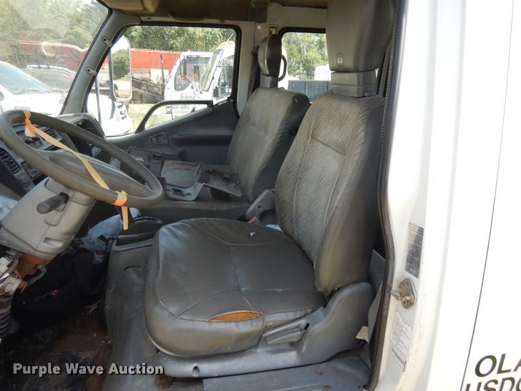 image for item DJ3475 2002 Mitsubishi Fuso FE  flatbed truck