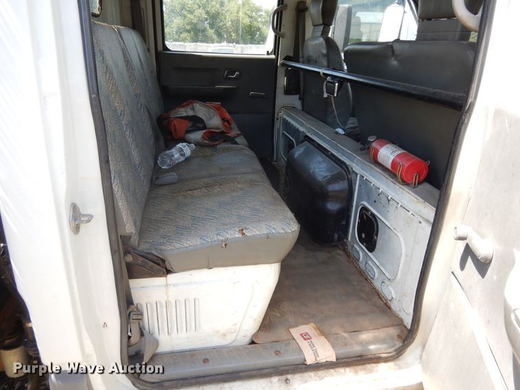 image for item DJ3475 2002 Mitsubishi Fuso FE  flatbed truck