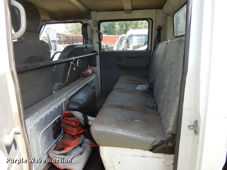 image for item DJ3475 2002 Mitsubishi Fuso FE  flatbed truck