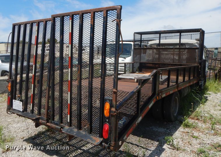 image for item DJ3475 2002 Mitsubishi Fuso FE  flatbed truck