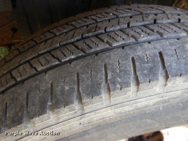 image for item DJ3475 2002 Mitsubishi Fuso FE  flatbed truck