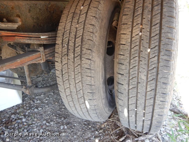 image for item DJ3475 2002 Mitsubishi Fuso FE  flatbed truck