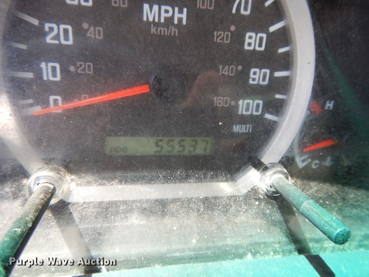 image for item DJ3476 2011 Isuzu NPR  flatbed truck