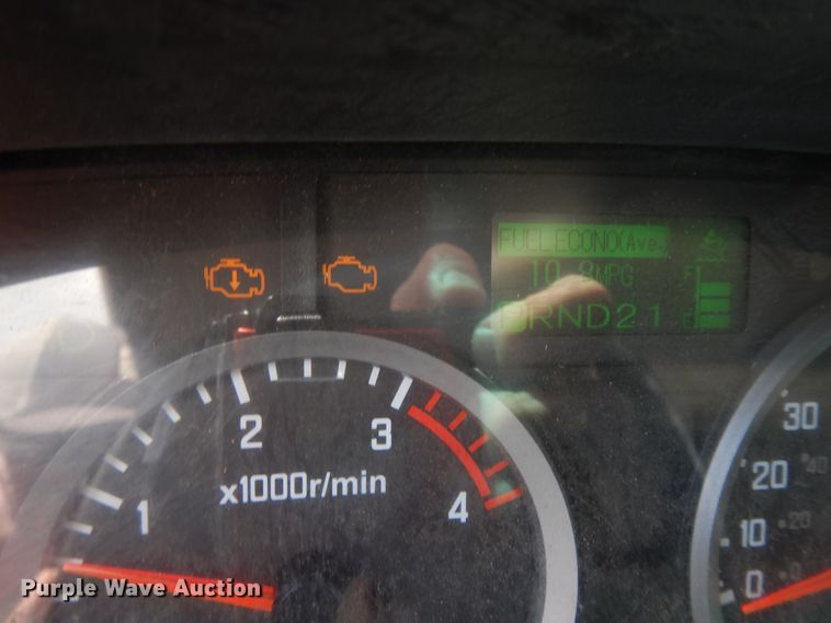 image for item DJ3476 2011 Isuzu NPR  flatbed truck