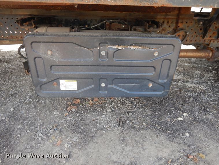 image for item DJ3476 2011 Isuzu NPR  flatbed truck