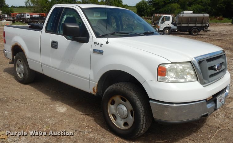 image for item DJ3478 2004 Ford F150  pickup truck