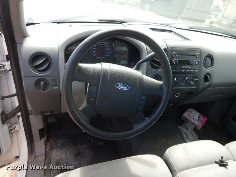 image for item DJ3478 2004 Ford F150  pickup truck