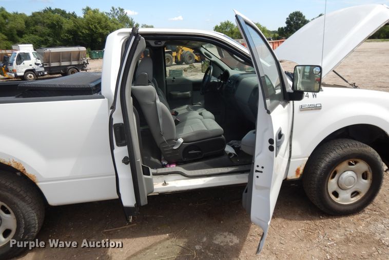 image for item DJ3478 2004 Ford F150  pickup truck