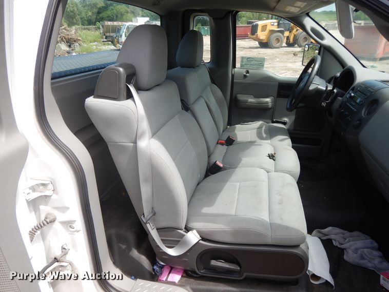 image for item DJ3478 2004 Ford F150  pickup truck