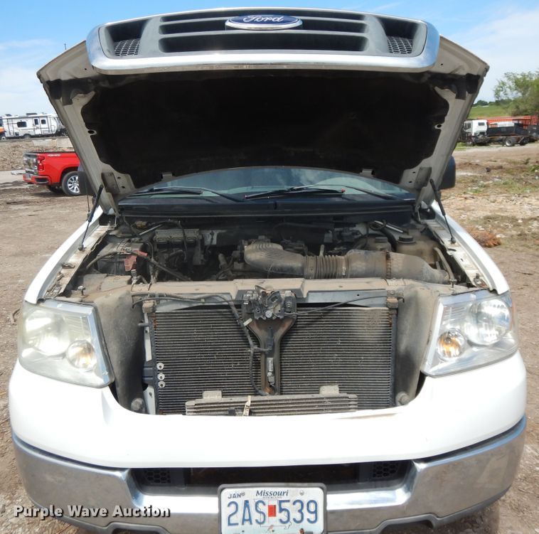 image for item DJ3478 2004 Ford F150  pickup truck