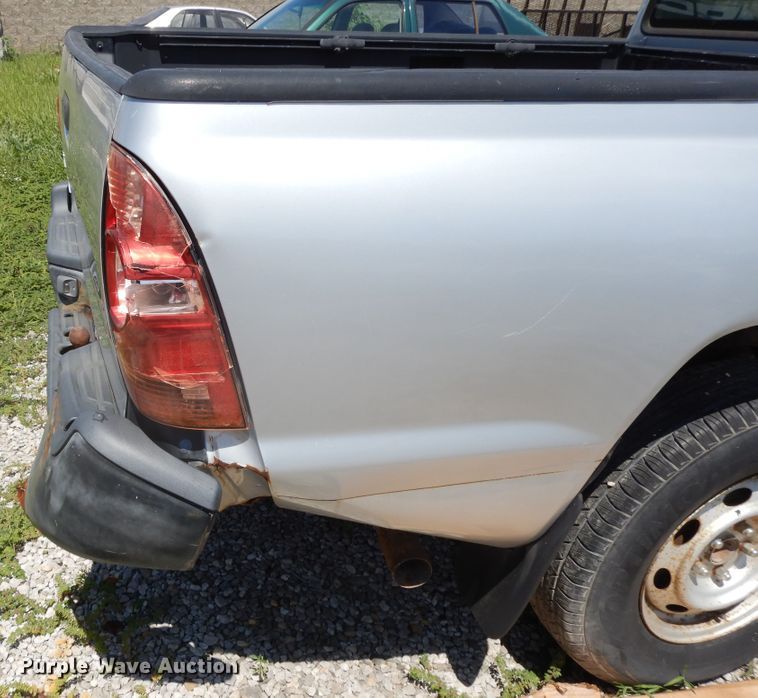 image for item DJ3479 2006 Toyota Tacoma  pickup truck