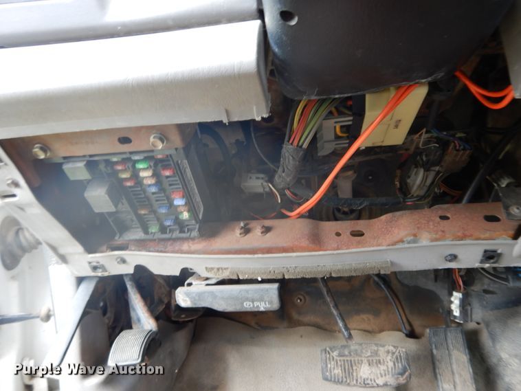 image for item DJ3480 2000 Ford F450 Super Duty  dump truck