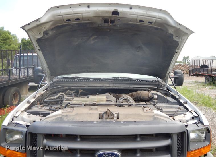 image for item DJ3480 2000 Ford F450 Super Duty  dump truck