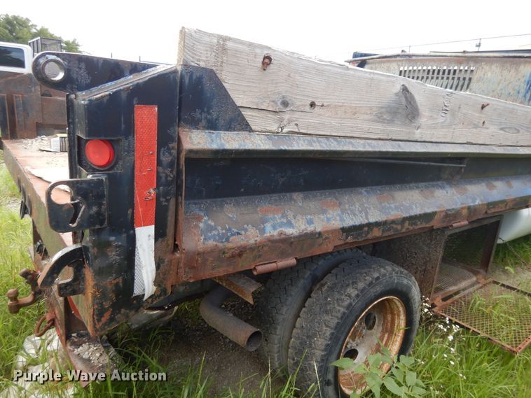 image for item DJ3480 2000 Ford F450 Super Duty  dump truck