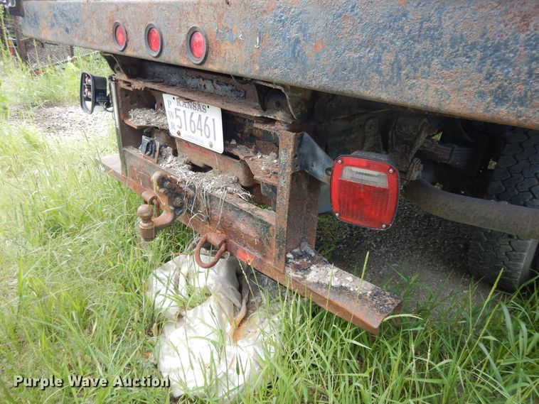 image for item DJ3480 2000 Ford F450 Super Duty  dump truck