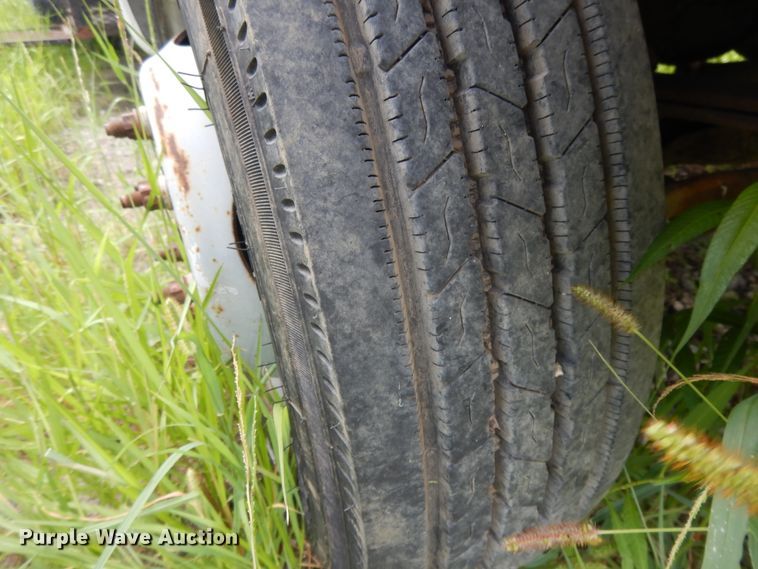 image for item DJ3480 2000 Ford F450 Super Duty  dump truck