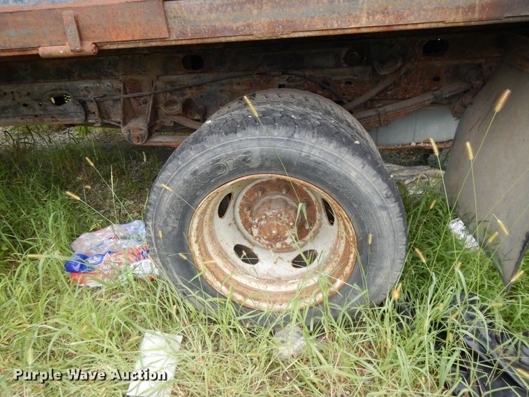 image for item DJ3480 2000 Ford F450 Super Duty  dump truck