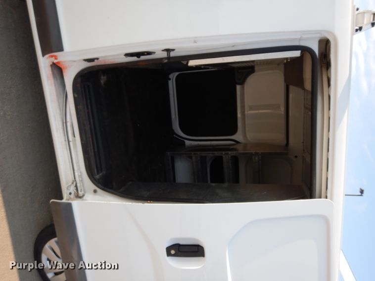 image for item DJ4312 2015 Nissan NV200SV  van