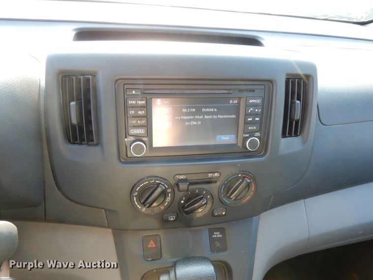 image for item DJ4312 2015 Nissan NV200SV  van