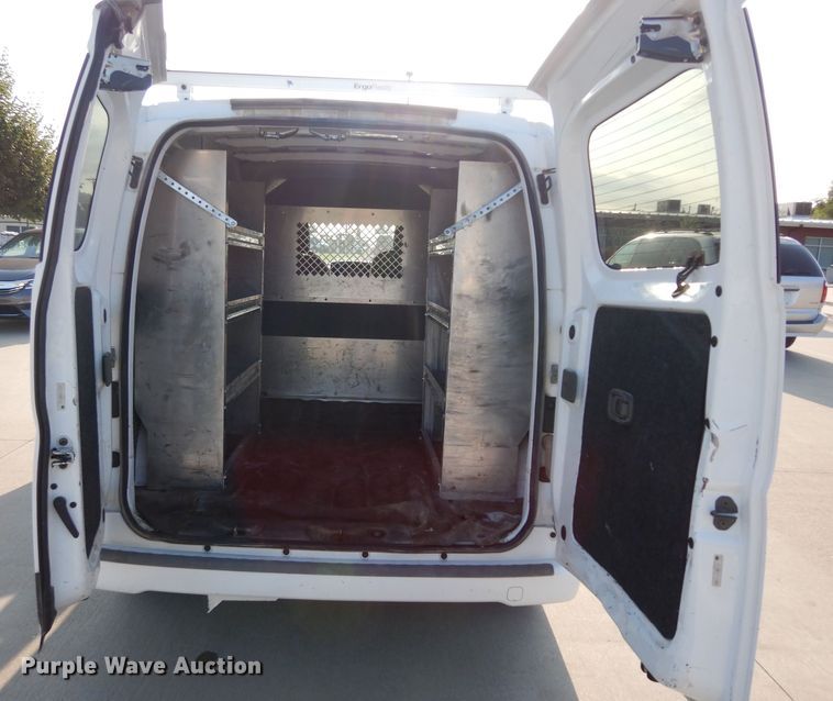 image for item DJ4312 2015 Nissan NV200SV  van