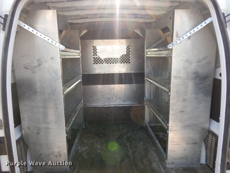 image for item DJ4312 2015 Nissan NV200SV  van