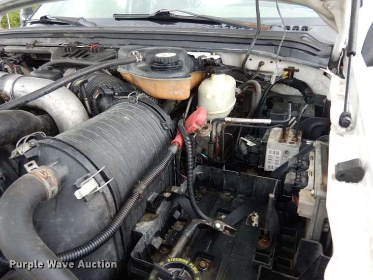 image for item DJ4313 2005 Ford F550 Super Duty XL  flatbed truck