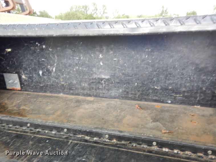 image for item DJ4313 2005 Ford F550 Super Duty XL  flatbed truck