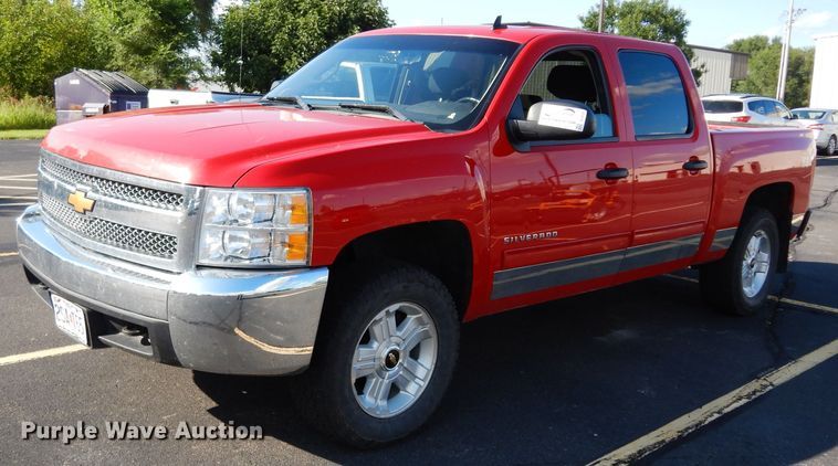 image for item DJ4335 2013 Chevrolet Silverado 1500  Crew Cab pickup truck