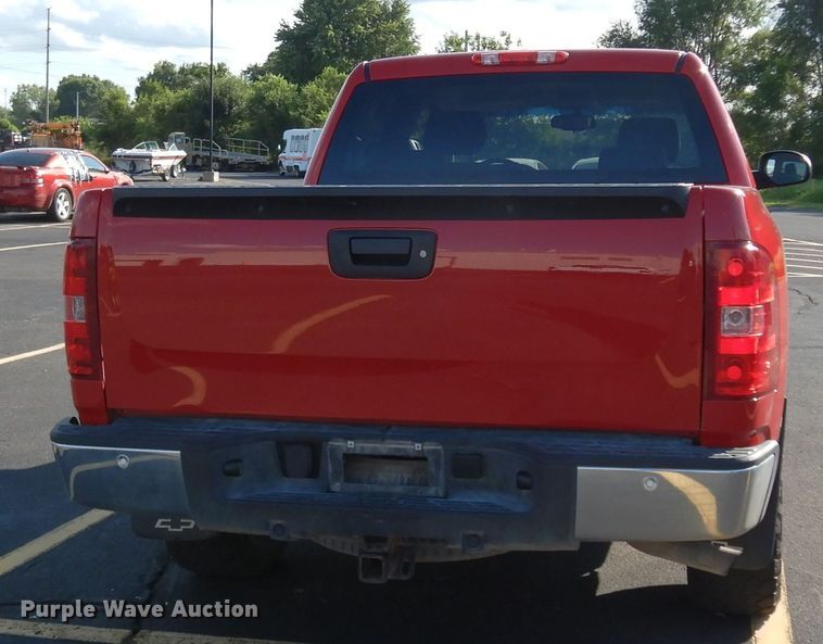 image for item DJ4335 2013 Chevrolet Silverado 1500  Crew Cab pickup truck