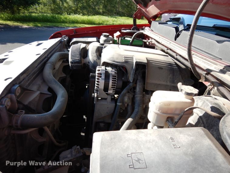 image for item DJ4335 2013 Chevrolet Silverado 1500  Crew Cab pickup truck