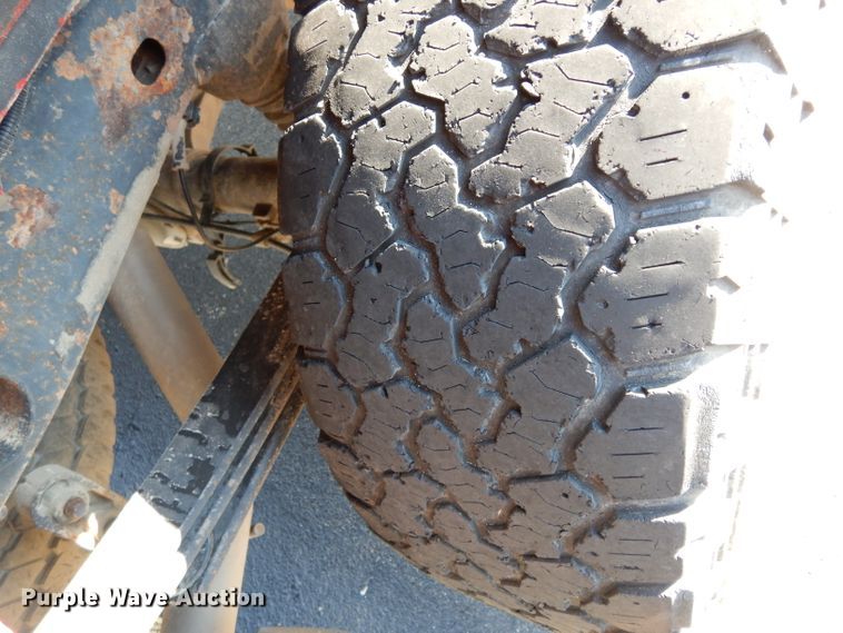 image for item DJ4335 2013 Chevrolet Silverado 1500  Crew Cab pickup truck