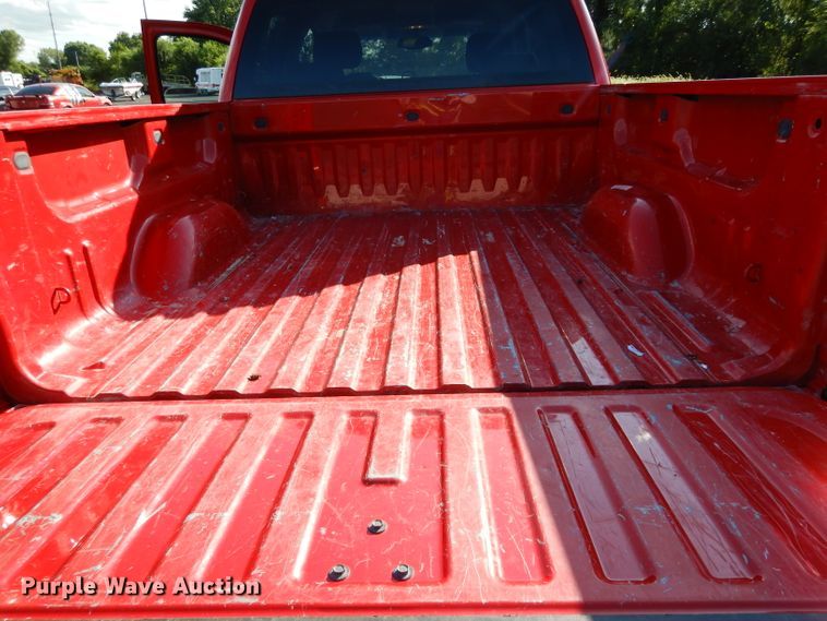 image for item DJ4335 2013 Chevrolet Silverado 1500  Crew Cab pickup truck