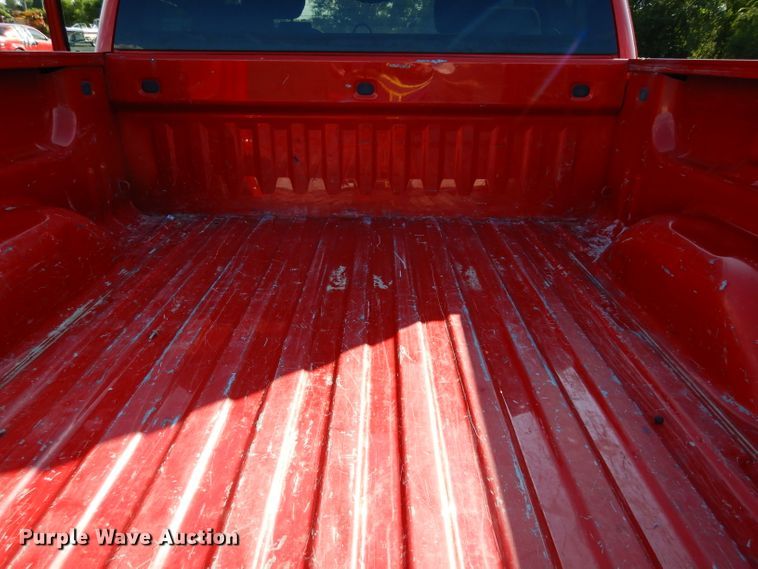 image for item DJ4335 2013 Chevrolet Silverado 1500  Crew Cab pickup truck