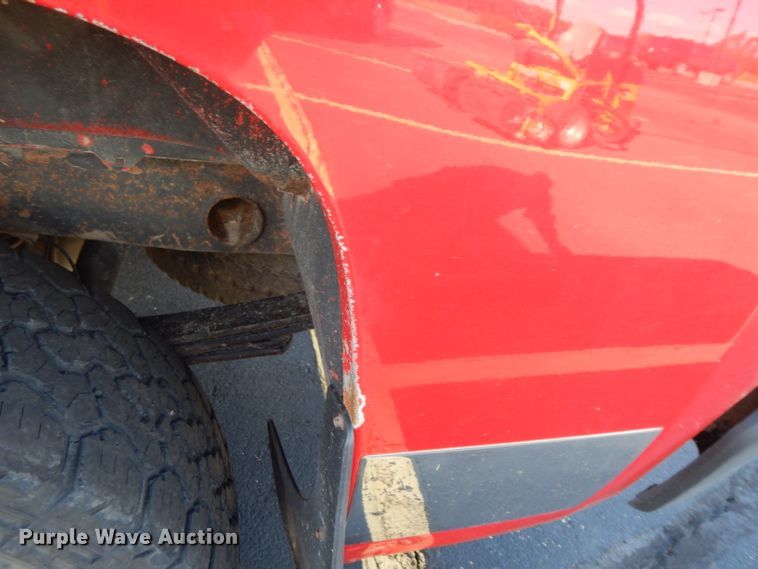 image for item DJ4335 2013 Chevrolet Silverado 1500  Crew Cab pickup truck