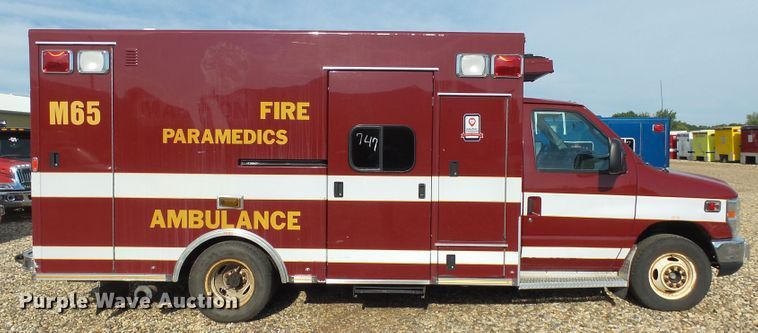 image for item DX9232 2010 Ford Econoline E450  ambulance