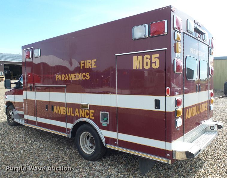 image for item DX9232 2010 Ford Econoline E450  ambulance
