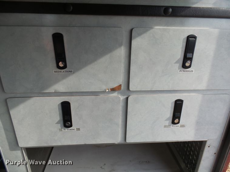 image for item DX9232 2010 Ford Econoline E450  ambulance