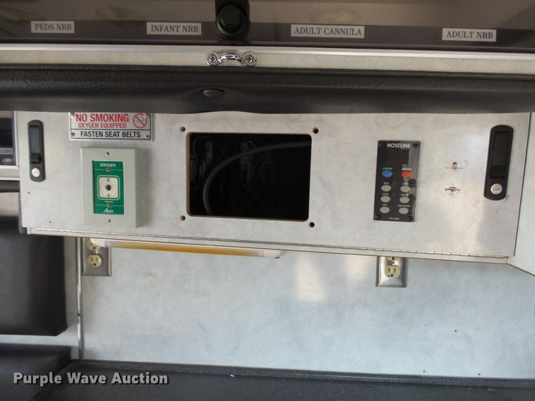 image for item DX9232 2010 Ford Econoline E450  ambulance