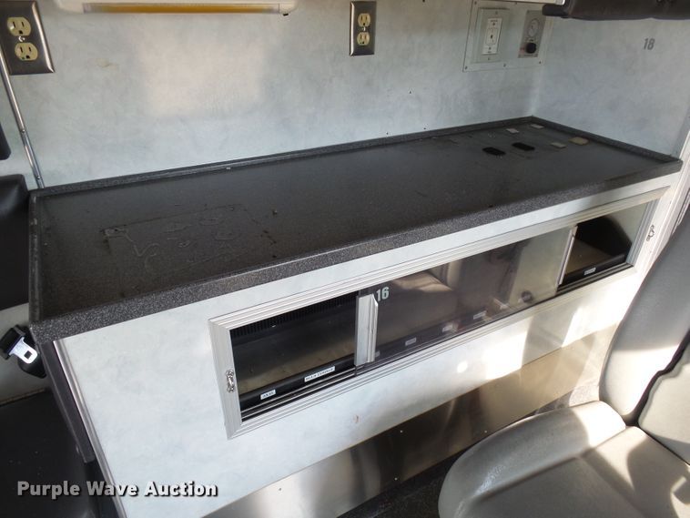 image for item DX9232 2010 Ford Econoline E450  ambulance