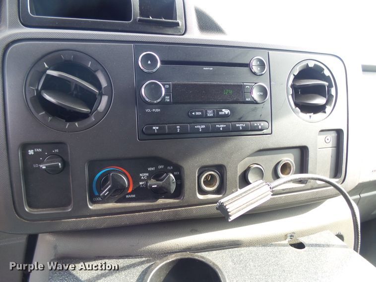 image for item DX9232 2010 Ford Econoline E450  ambulance