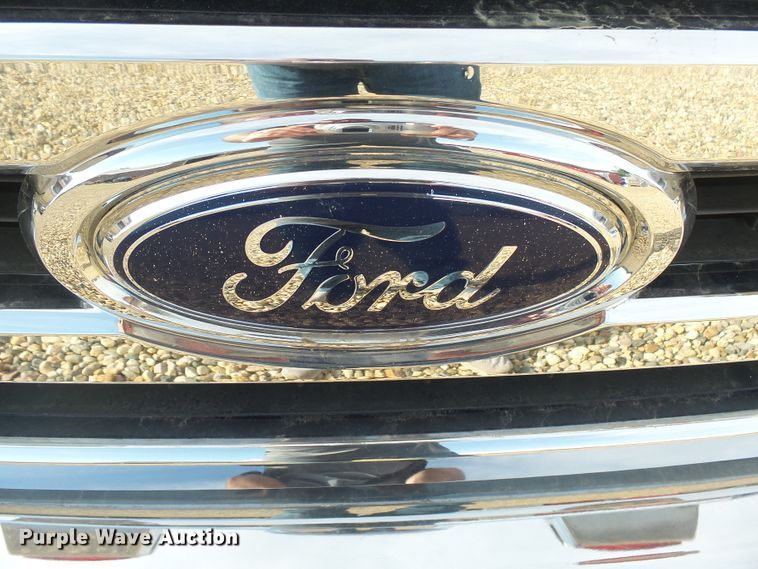 image for item DX9232 2010 Ford Econoline E450  ambulance