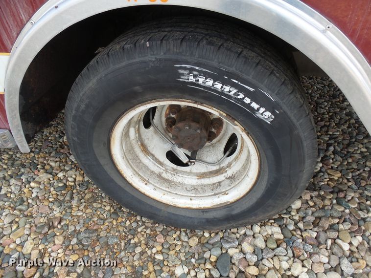 image for item DX9232 2010 Ford Econoline E450  ambulance