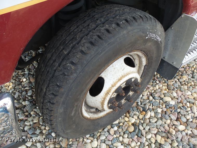 image for item DX9232 2010 Ford Econoline E450  ambulance