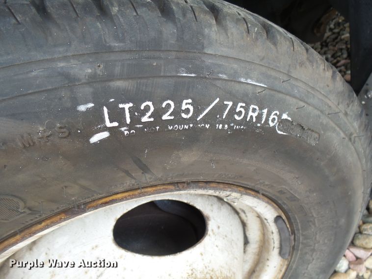 image for item DX9232 2010 Ford Econoline E450  ambulance